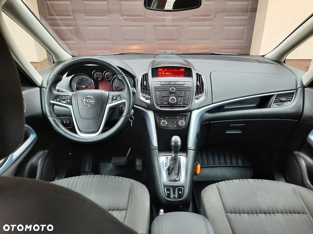 Opel Zafira - 9