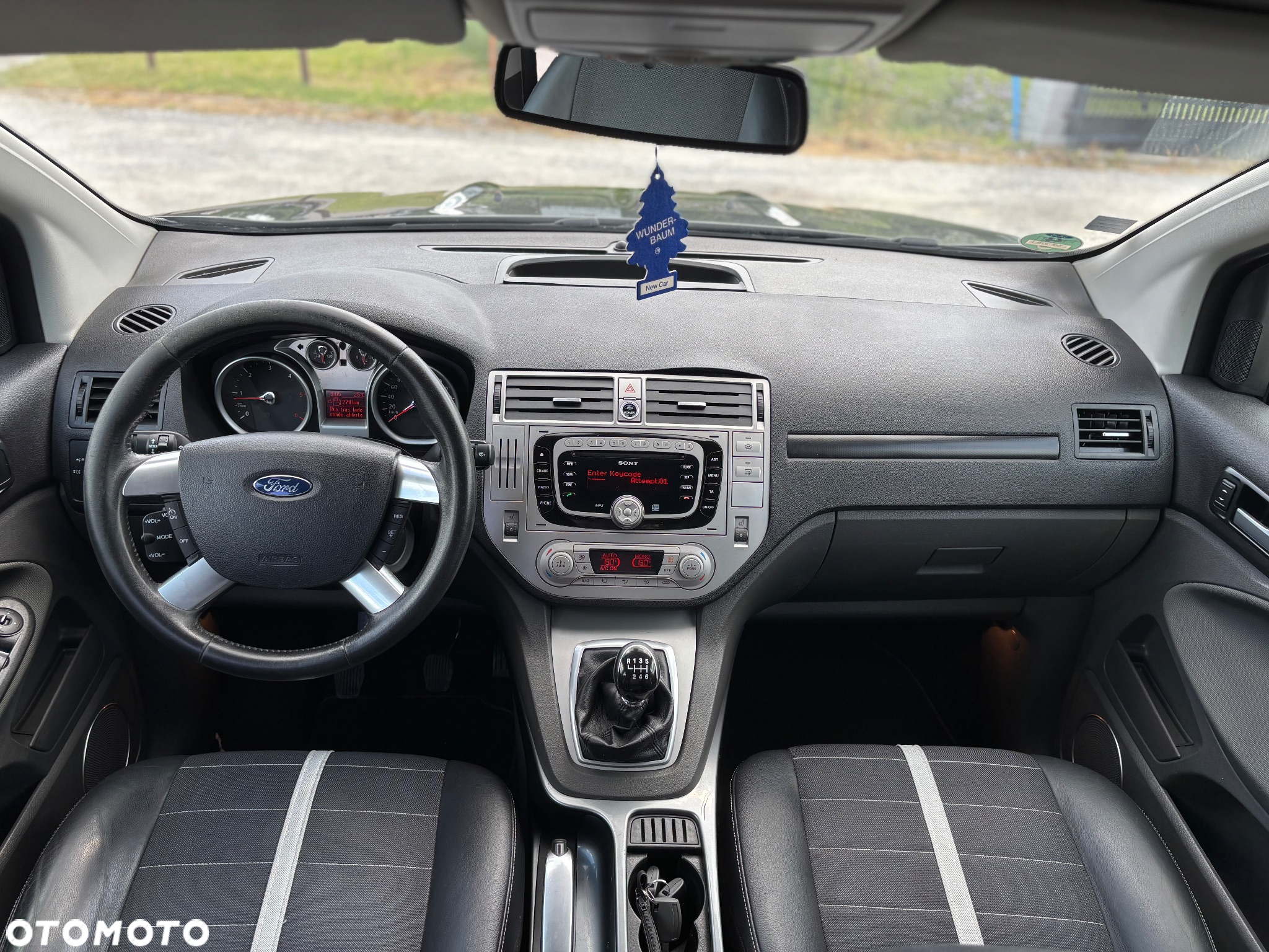 Ford Kuga - 12