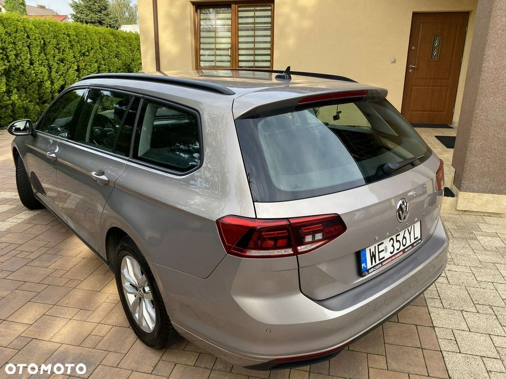 Volkswagen Passat - 15