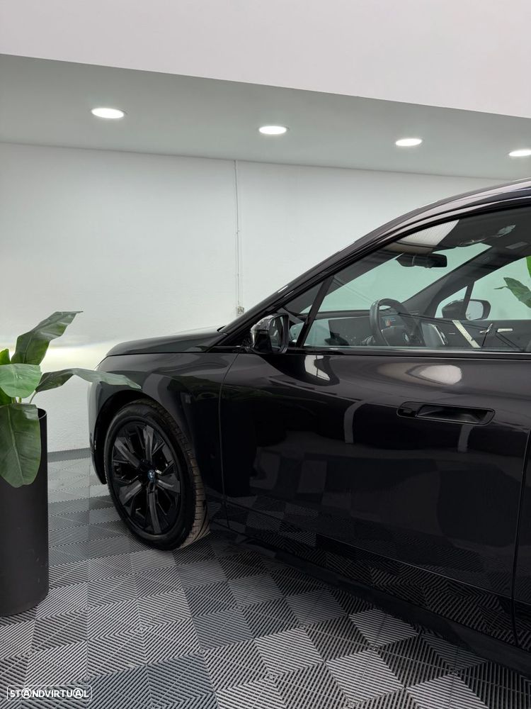 BMW iX xDrive 50 Pack Desportivo - 40