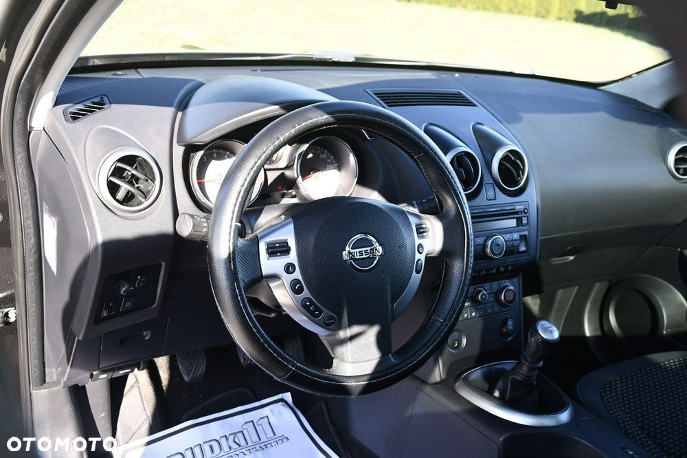 Nissan Qashqai+2 - 12