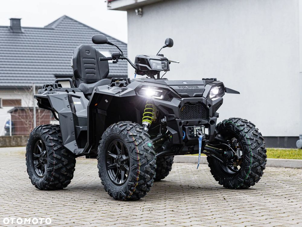 Polaris Sportsman - 1