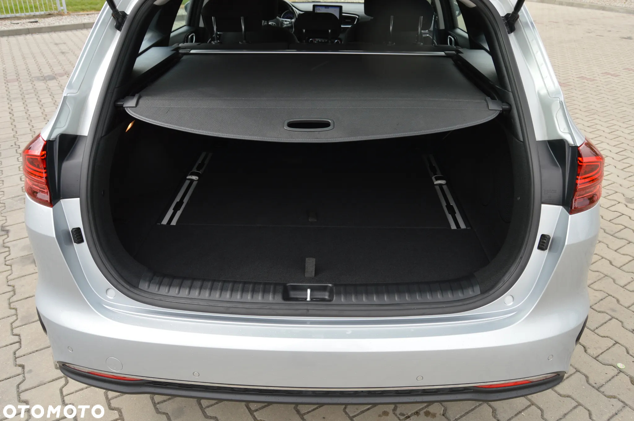 Kia Ceed 1.0 T-GDI SW ISG Platinum Edition - 8
