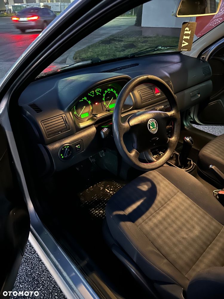 Skoda Octavia 2.0 Elegance - 12