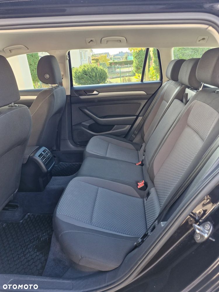 Volkswagen Passat - 3