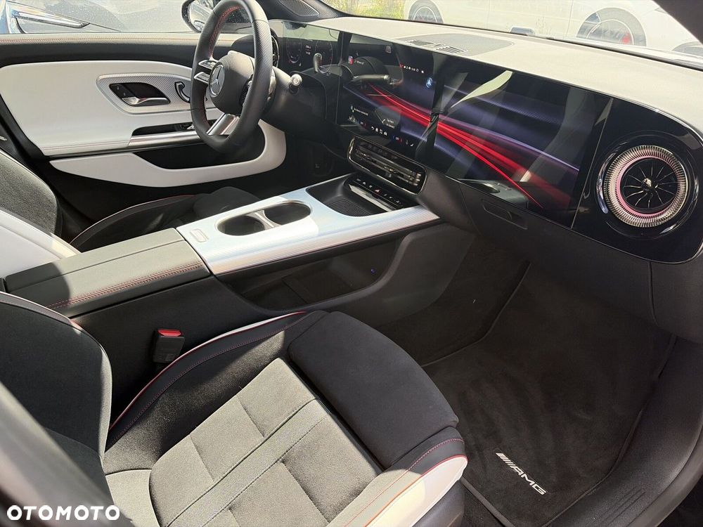 Mercedes-Benz CLA 200 mHEV 8G-DCT - 13