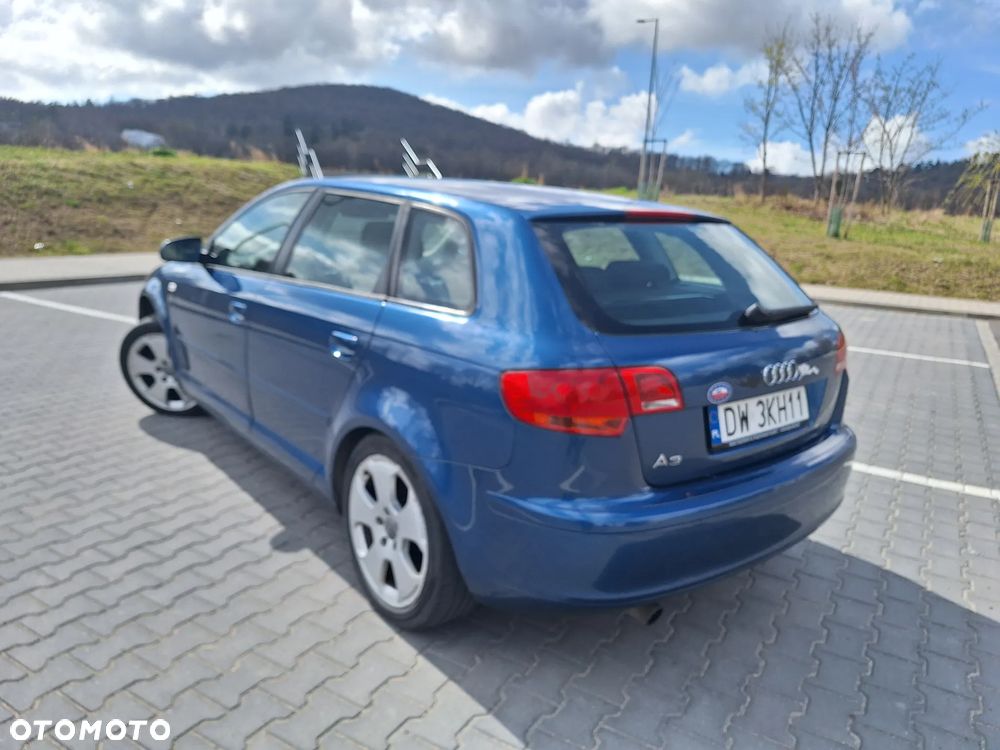 Audi A3 Sportback 1.6 FSI Ambition - 7