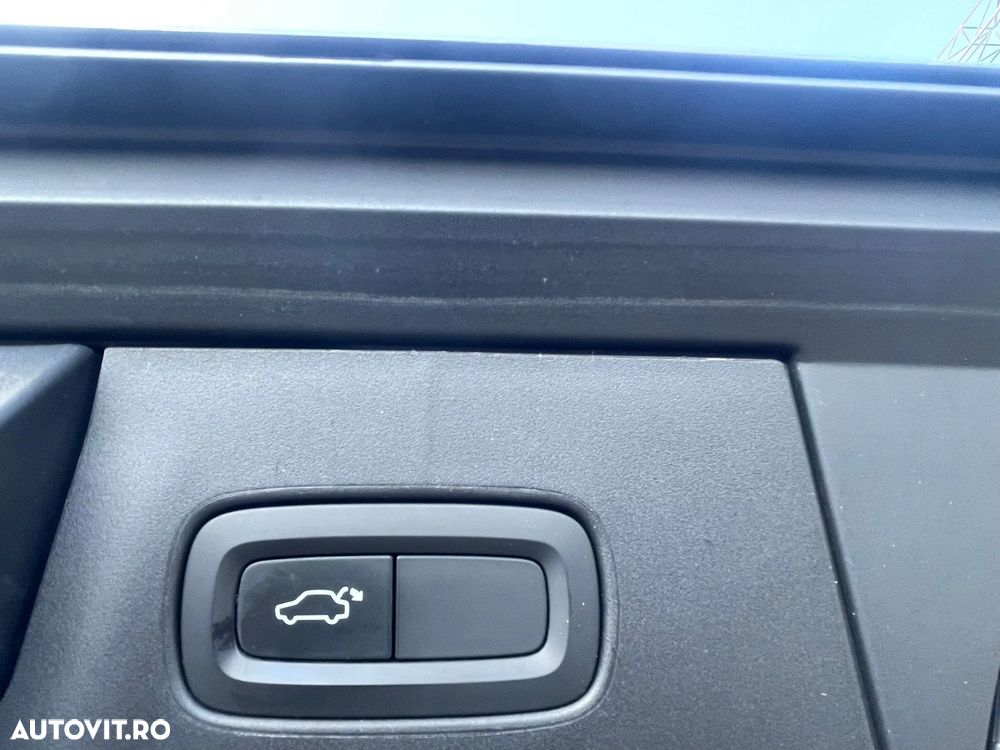 Volvo V90 D5 AWD - 17