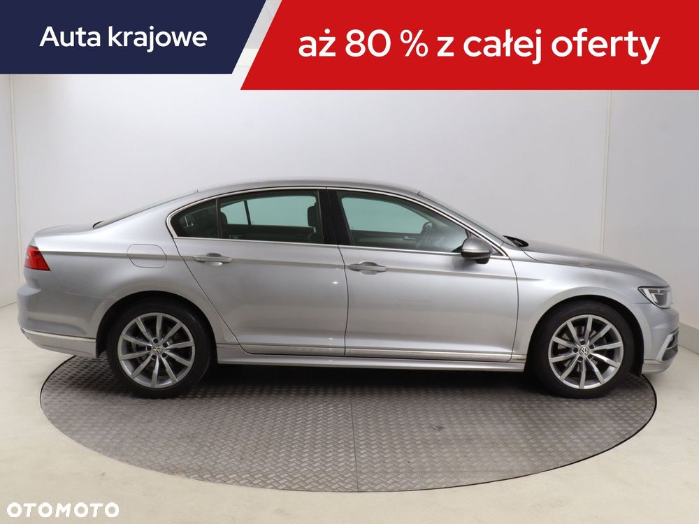 Volkswagen Passat - 8