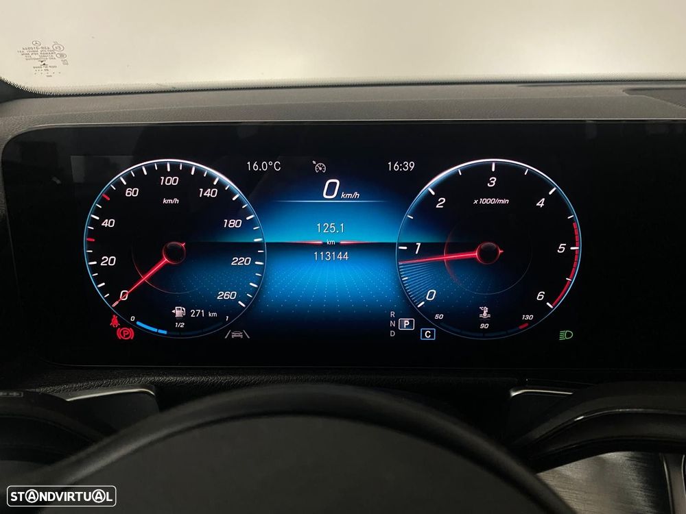 Mercedes-Benz GLB 180 d Progressive - 24