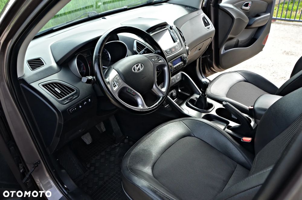 Hyundai ix35 1.7 CRDi Premium 2WD - 32