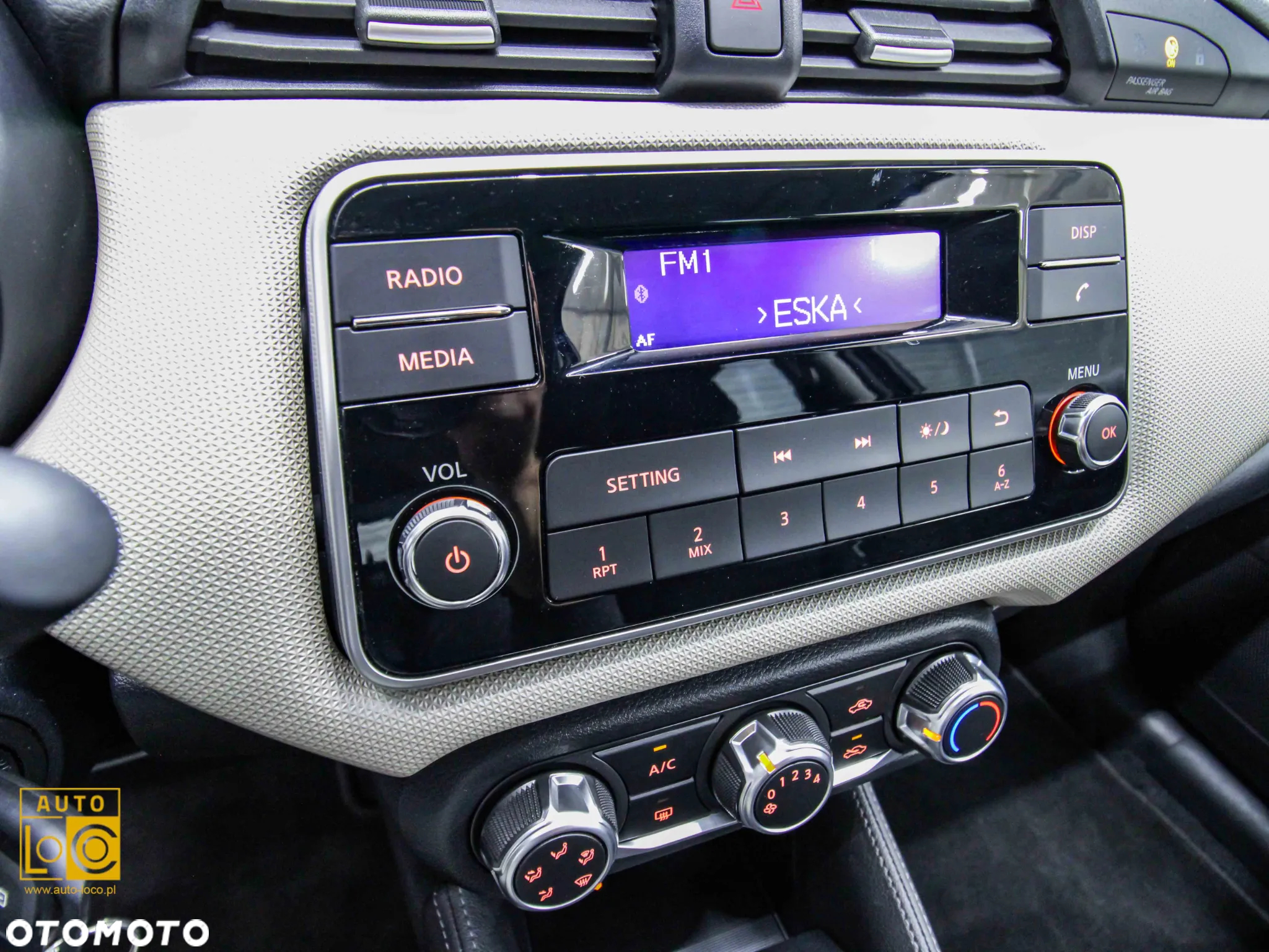 Nissan Micra 1.0 Acenta - 17
