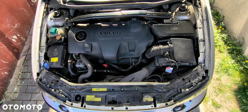 Volvo V70 2.4D5 - 15