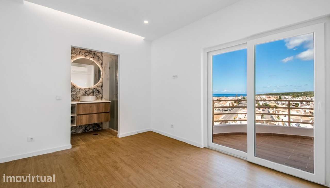 Apartamento T3 com vista mar, para venda em Lagos, Algarve - Grande imagem: 3/26