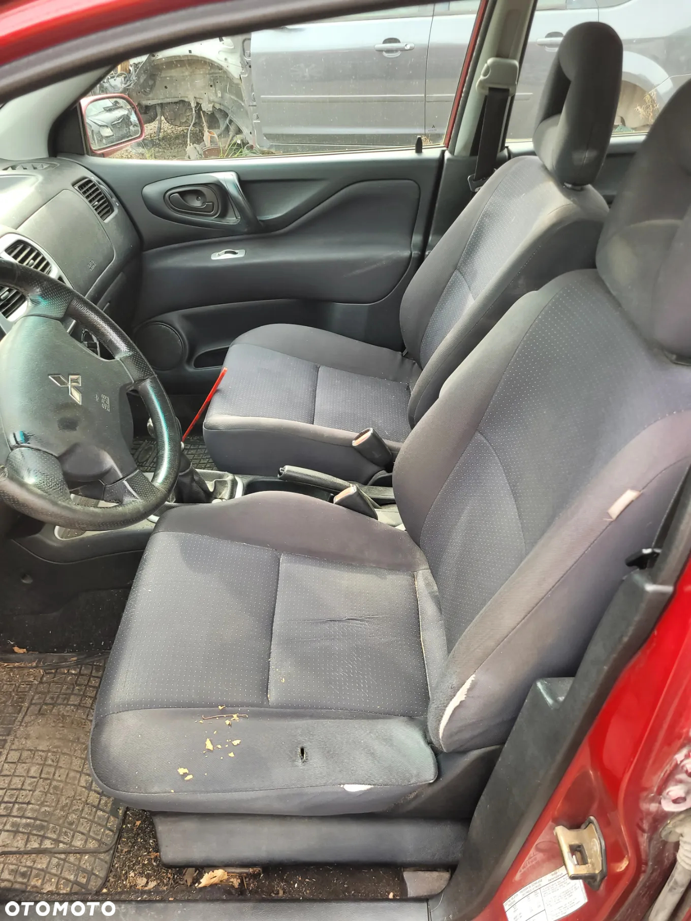 mitsubishi space star fotel kanapa deska kokpit podsufitka boczek podłokietnik licznik panel szyb - 2