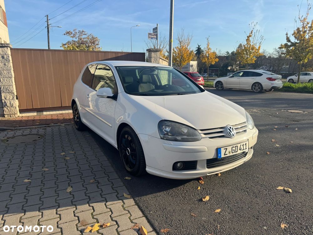 Volkswagen Golf 1.6 Edition - 1