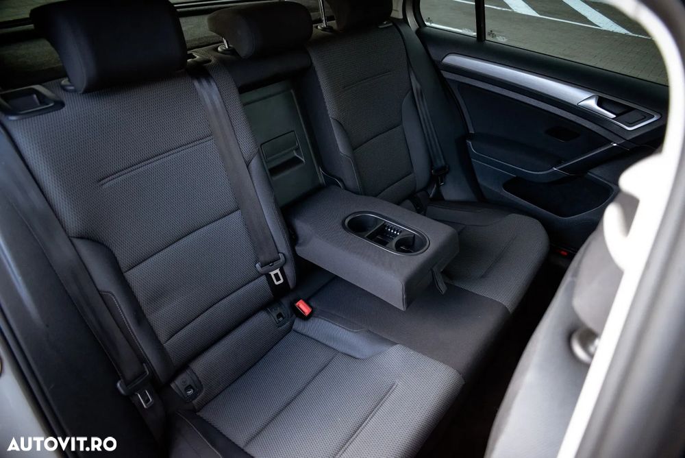 Volkswagen Golf 1.6 TDI BlueMotion Technology DSG Comfortline - 18