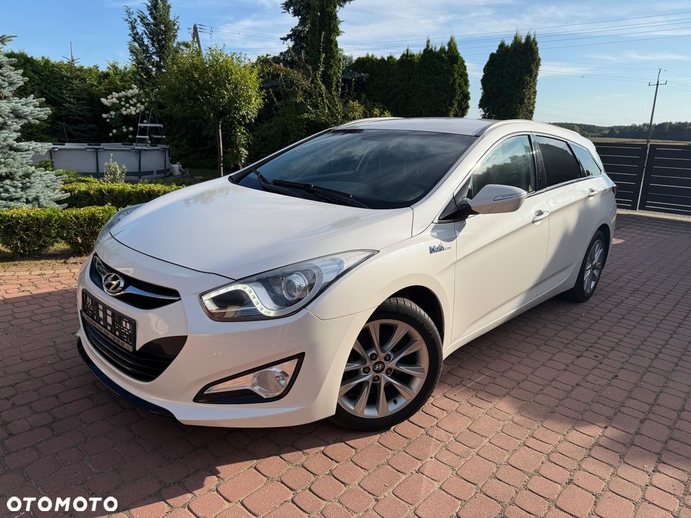 Hyundai i40 Kombi blue 1.6 Family - 1