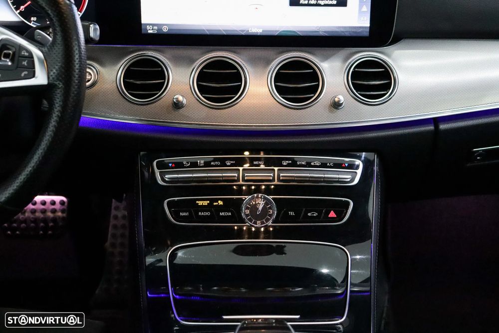 Mercedes-Benz E 220 d AMG - 30