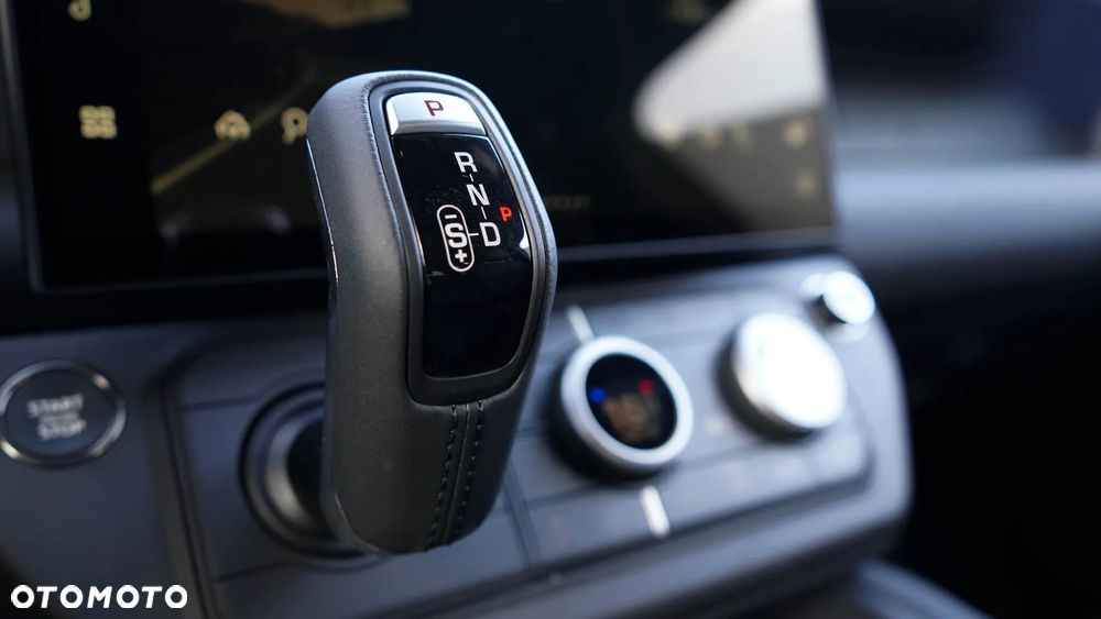 Land Rover Defender 110 D350 X-Dynamic SE - 19