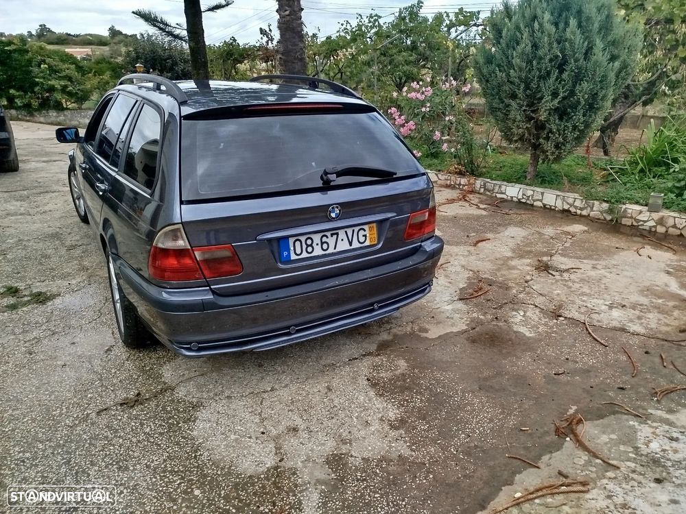 BMW 320 d Touring - 11