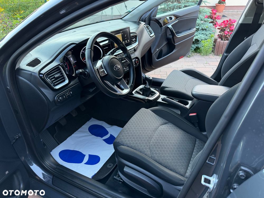 Kia Ceed 1.6 CRDi Edition 7 - 28