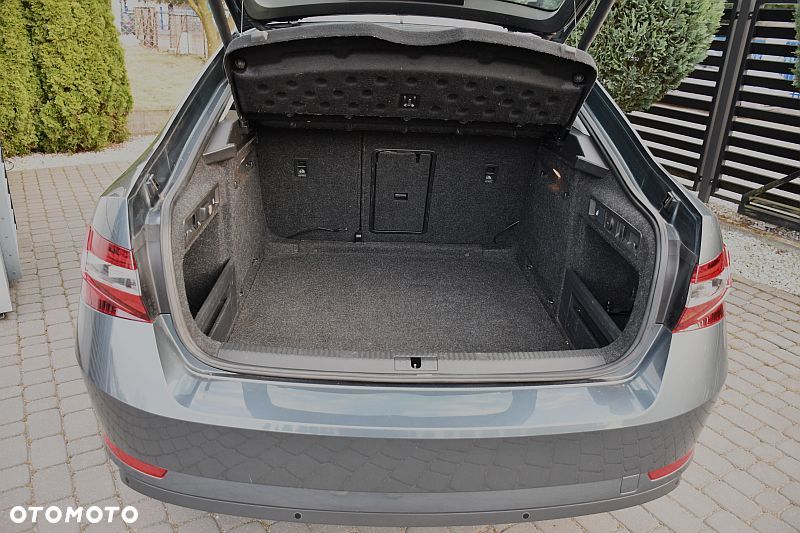 Skoda Superb 1.5 TSI ACT Style - 26