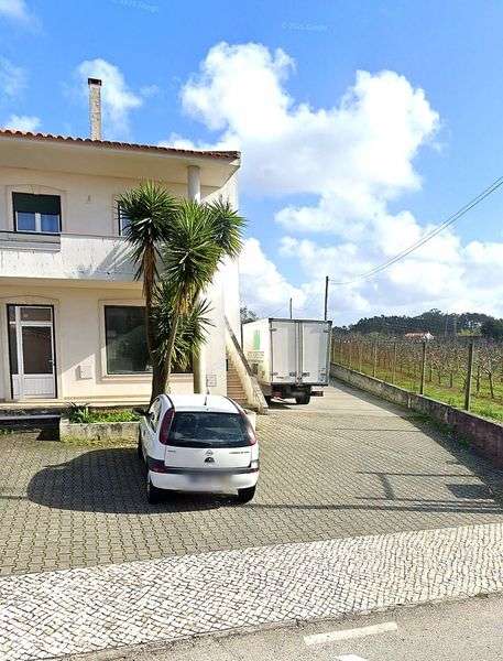Alugo lojas em pinheiros Leiria - Grande imagem: 3/8