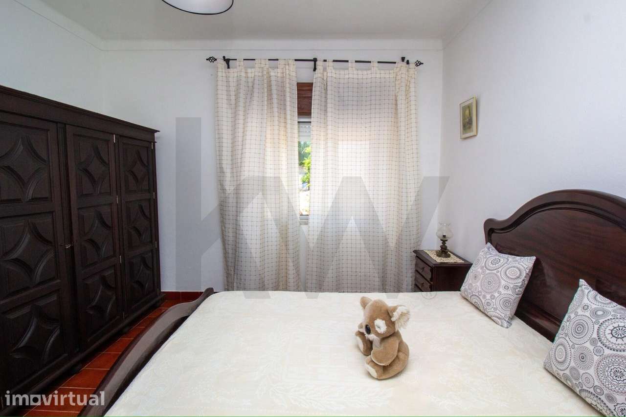 Moradia Térrea Tradicional com Enorme Terreno de 1.189 m2 em Alpiar - Grande imagem: 3/19