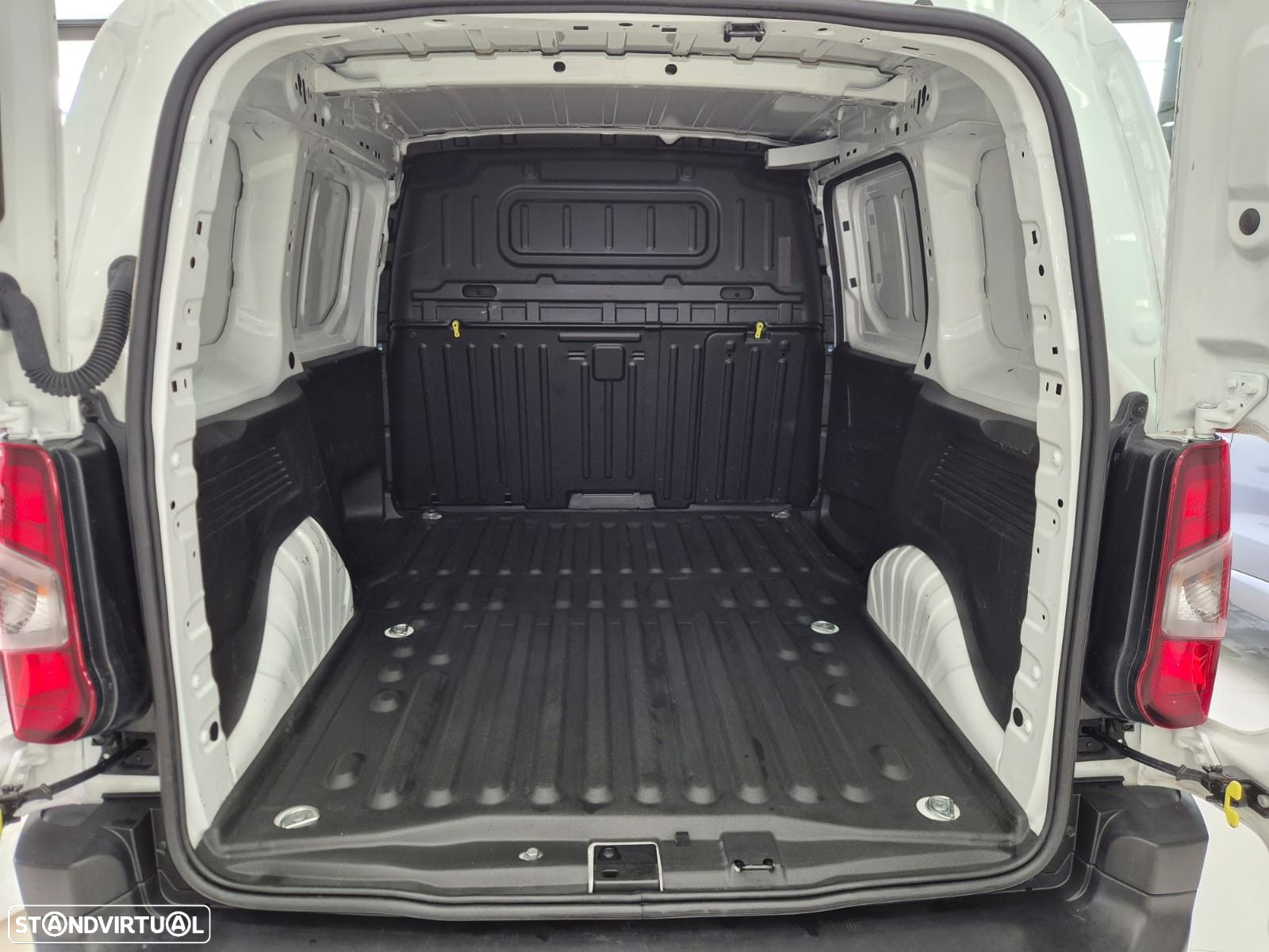 Peugeot Partner 1.5 BlueHDi Pro Standard - 12