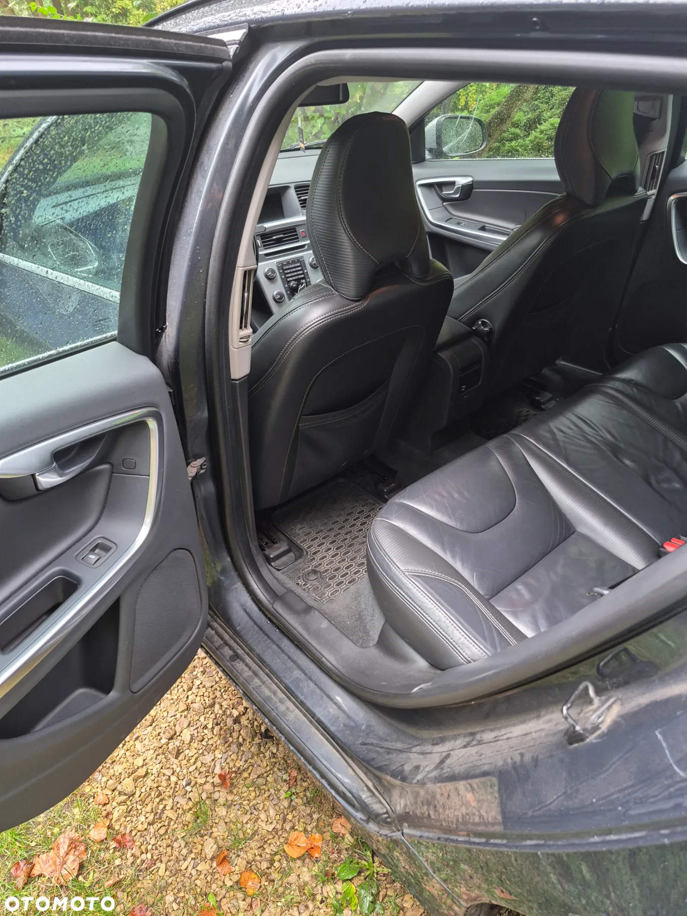 Volvo V60 D3 R-Design - 6