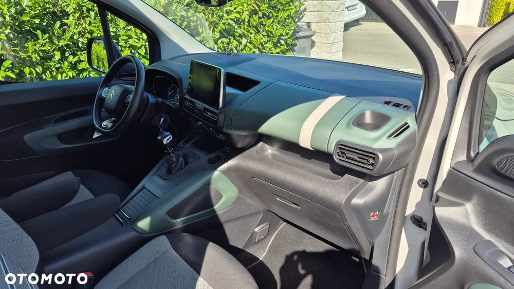 Citroën Berlingo Multispace PureTech 110 SHINE - 12