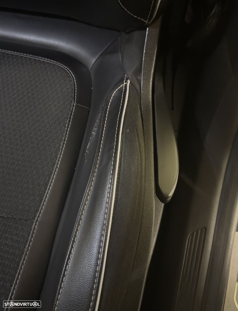 Renault Mégane 1.5 dCi Bose Edition - 11