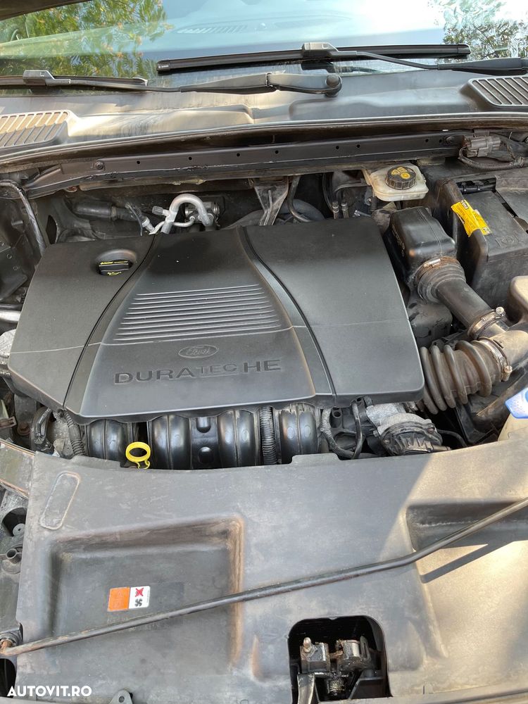 Ford Mondeo 2.0 PFi Titanium - 8