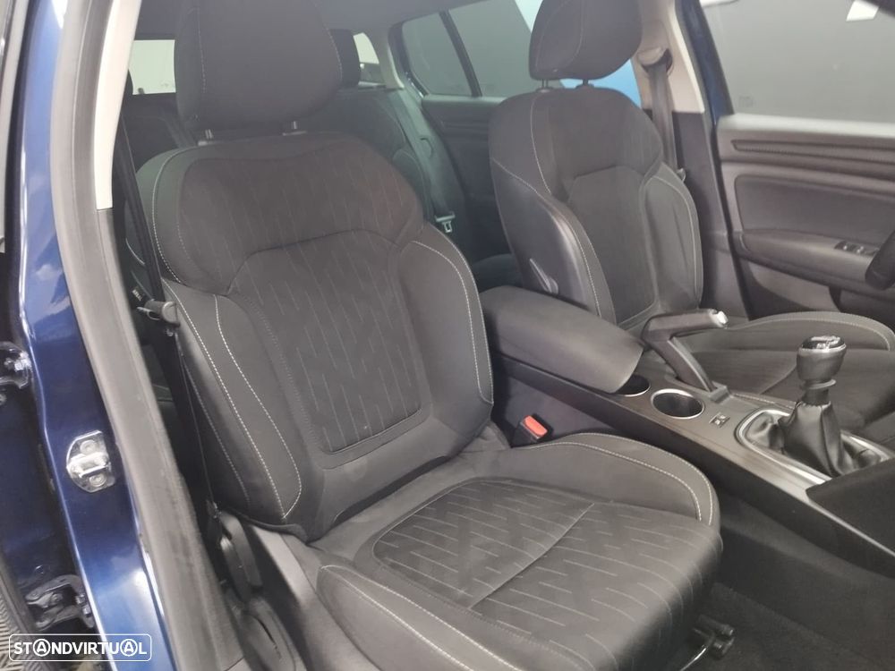 Renault Mégane 1.5 Blue dCi Limited - 32