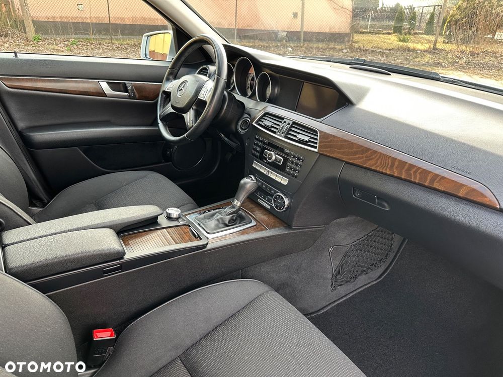 Mercedes-Benz Klasa C - 28