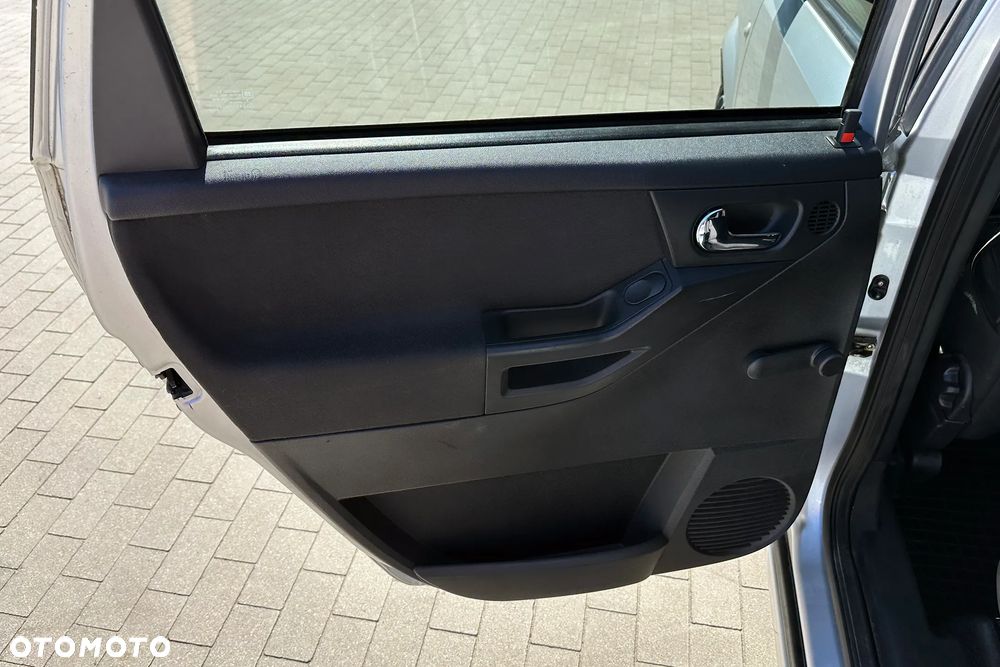 Opel Meriva 1.6 Enjoy - 28