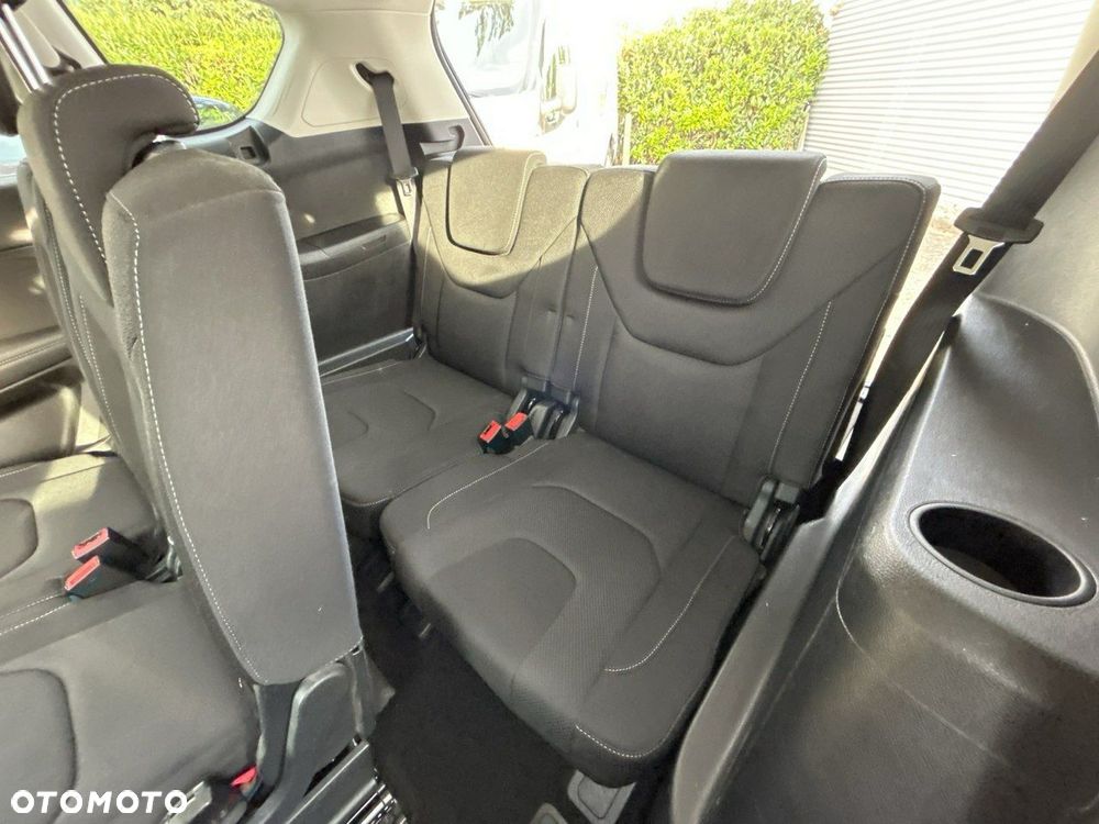 Ford S-Max 1.5 Eco Boost Start-Stopp TITANIUM - 13