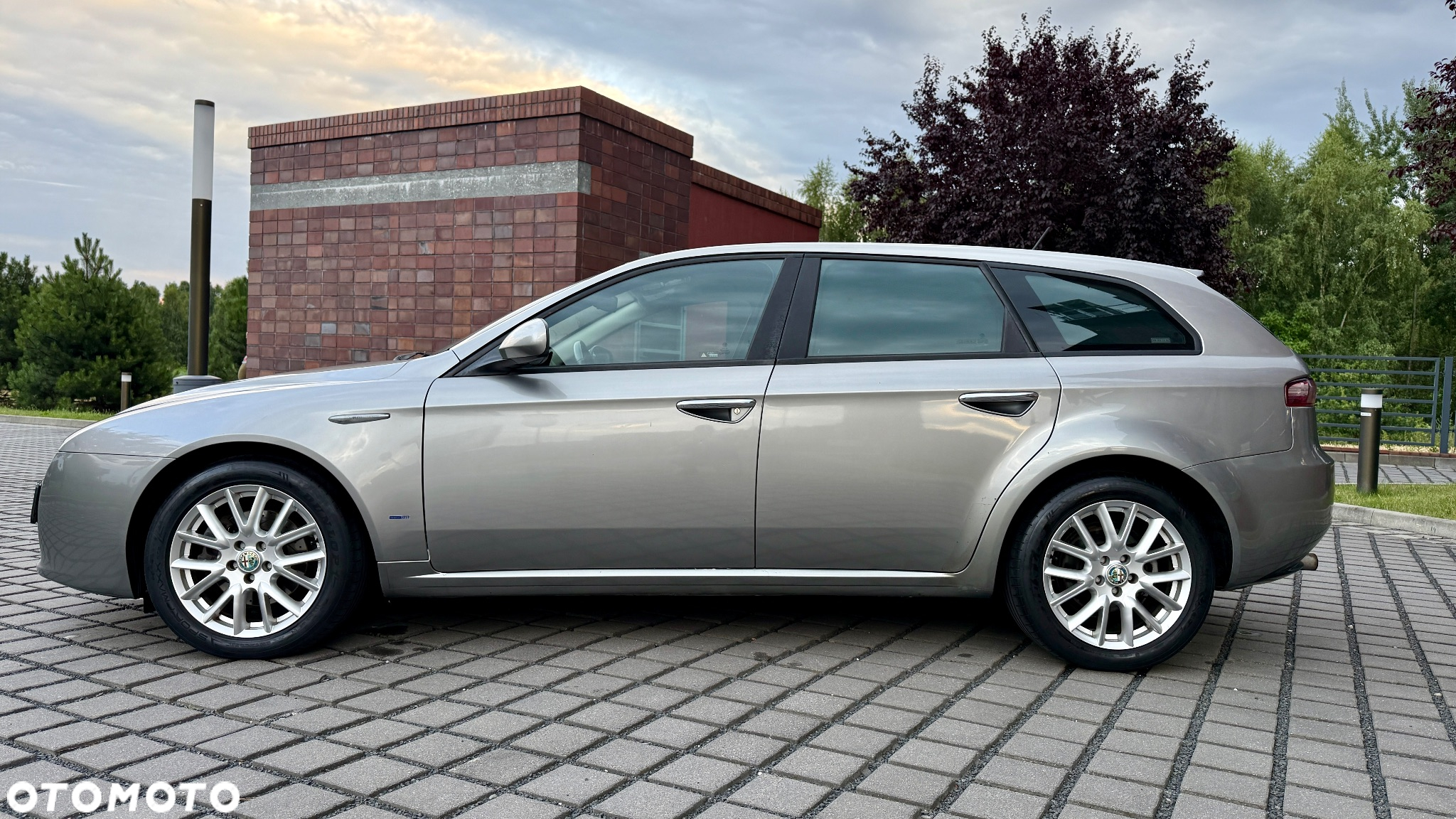 Alfa Romeo 159 1.9JTDM Distinctive - 11