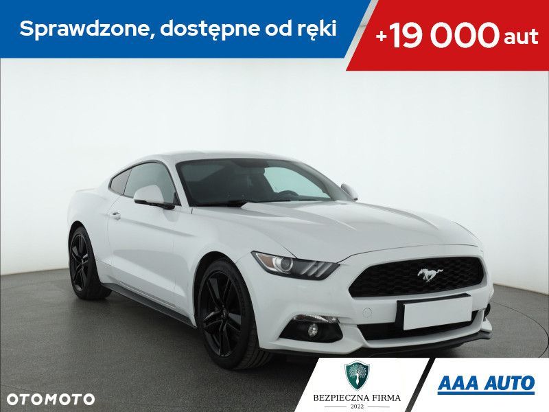 Ford Mustang - 1