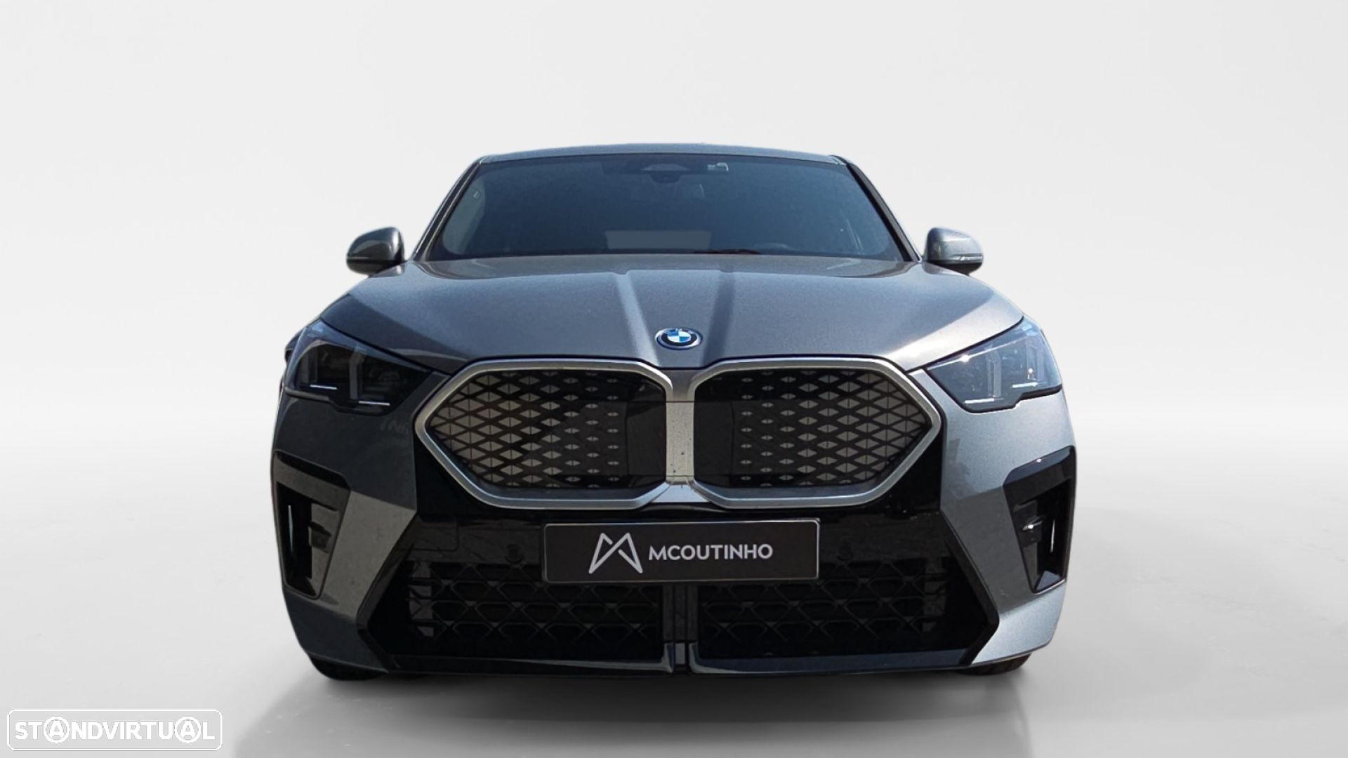 BMW iX2 eDrive20 Pack Desportivo M - 8