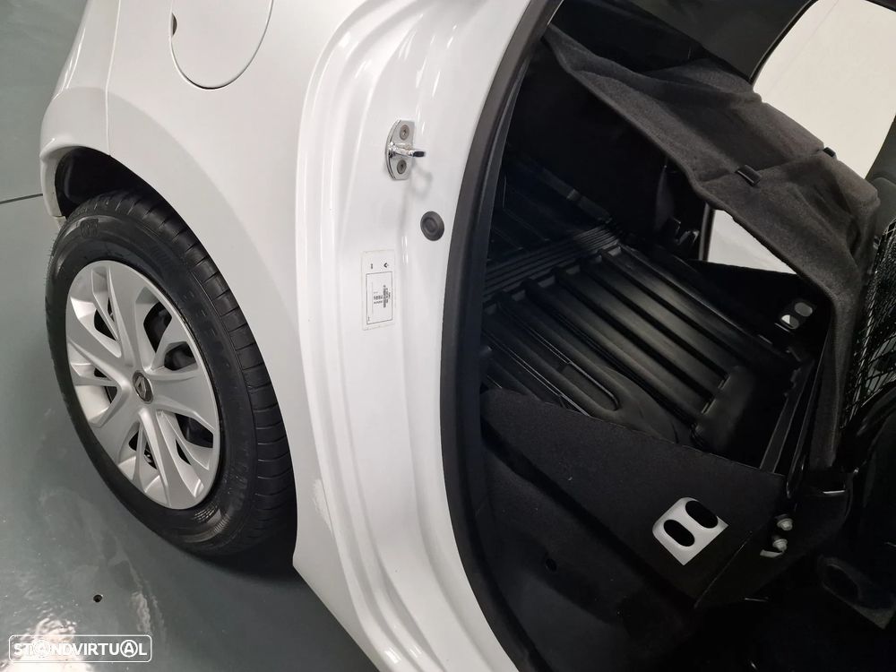Renault CLIO SOCIETE 1.5 DCI 90CV INTENS GPS IVA DEDUTIVEL - 39