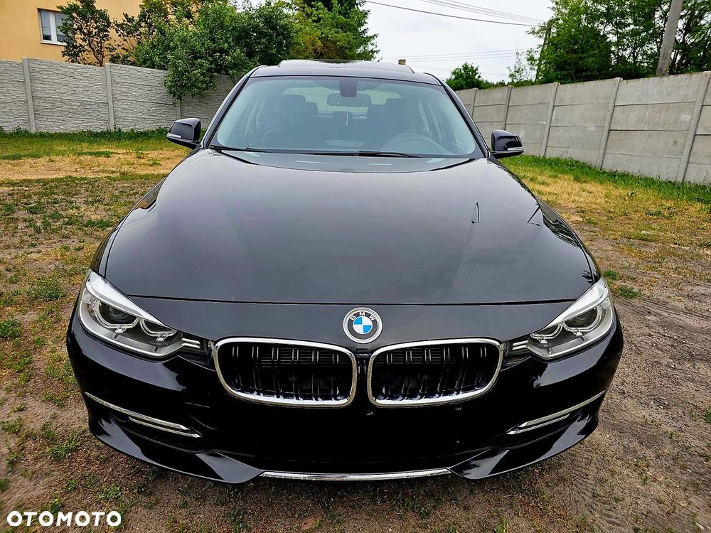 BMW Seria 3 328i xDrive Sport Line - 18