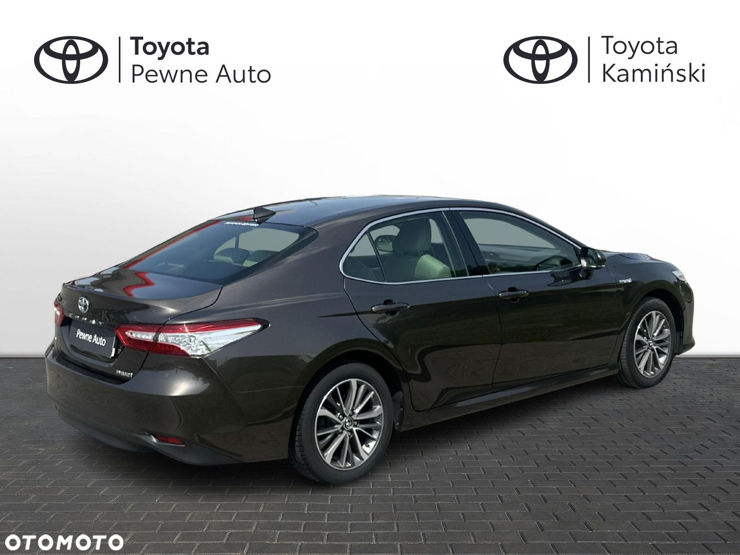 Toyota Camry - 5