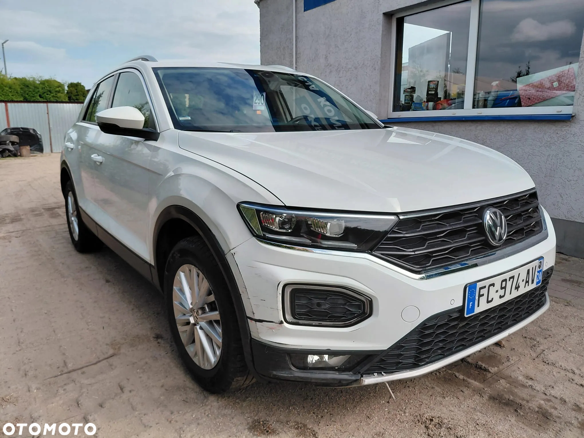 Volkswagen T-Roc - 19