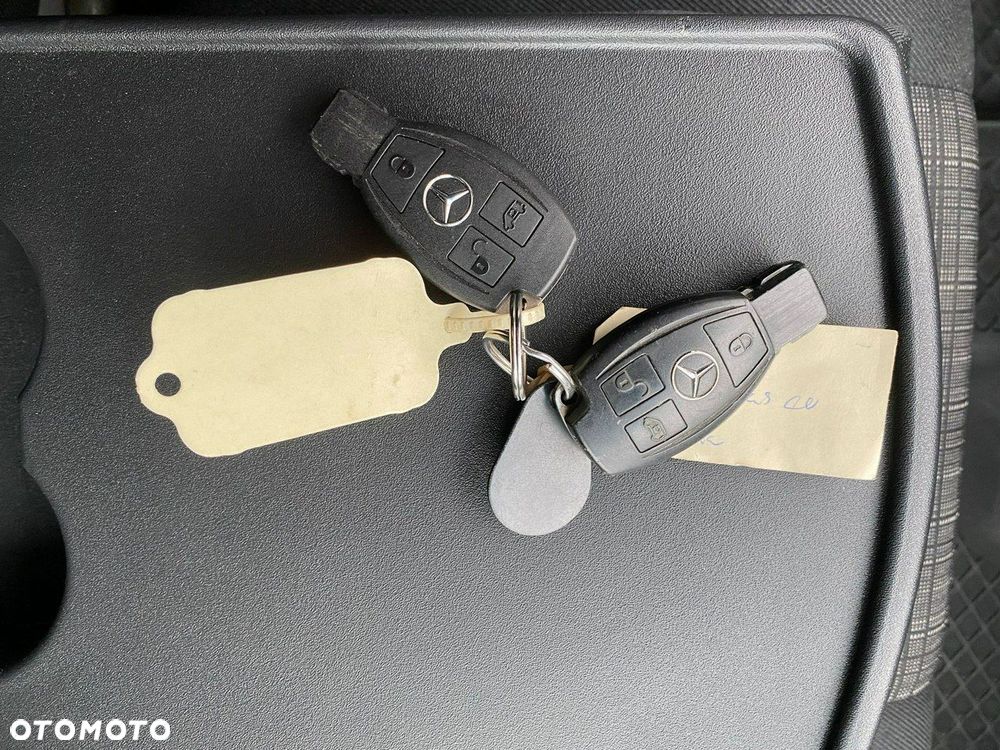 Mercedes-Benz Sprinter - 27