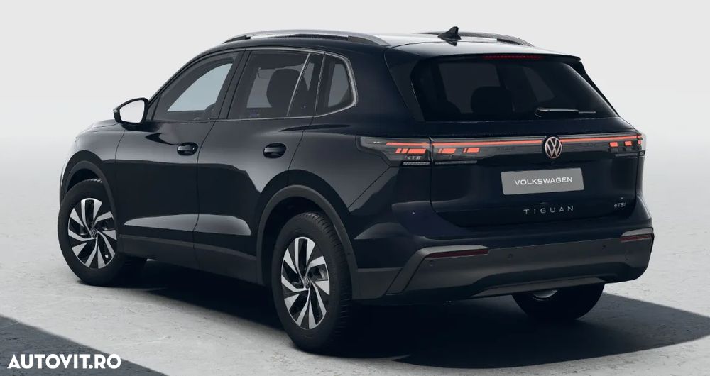 Volkswagen Tiguan - 8
