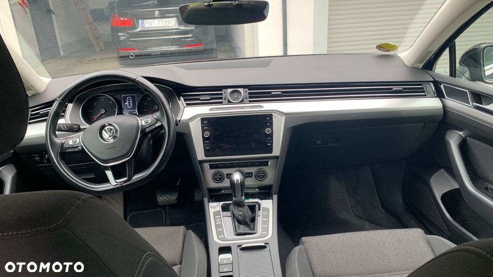 Volkswagen Passat - 14