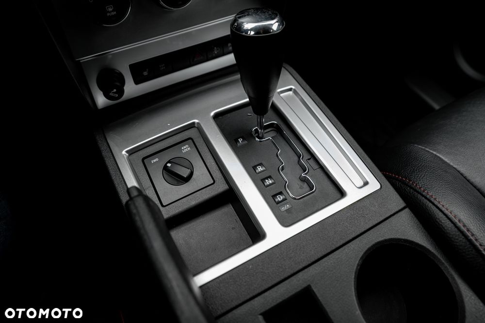 Dodge Nitro 4.0 Automatik R/T - 32