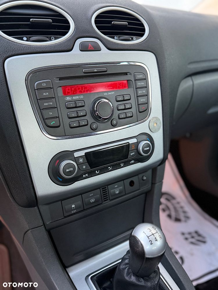Ford Focus - 9